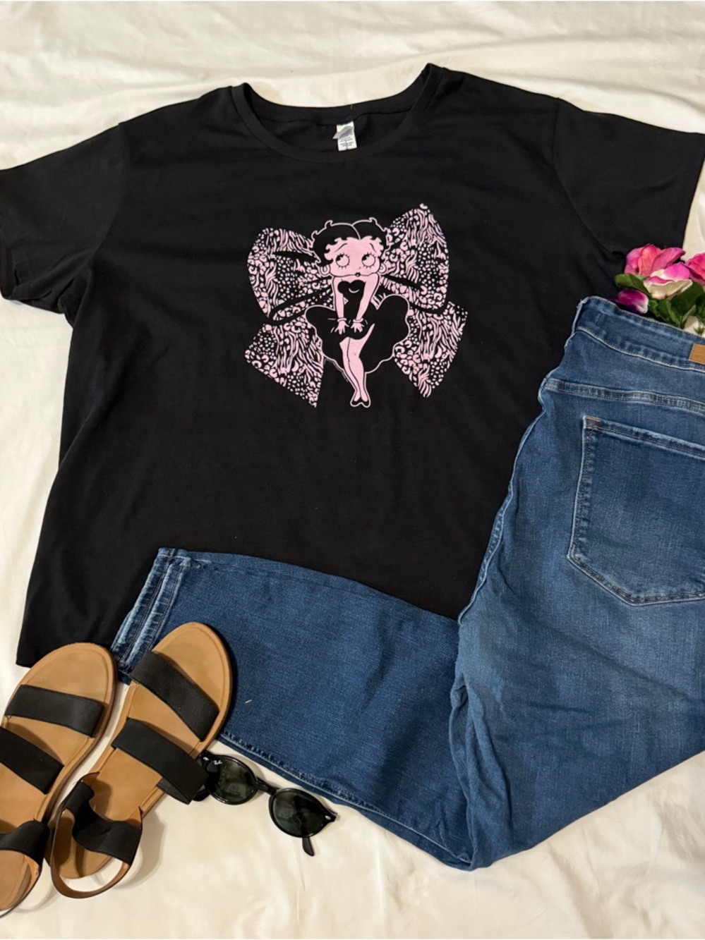 Brisco Brands Black and Pink Betty Boop Graphic Tee
